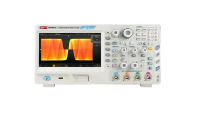 UNI-T UPO3254E 250MHz Dört Kanal Fosfor Görüntülemeli Masa Tipi Osiloskop